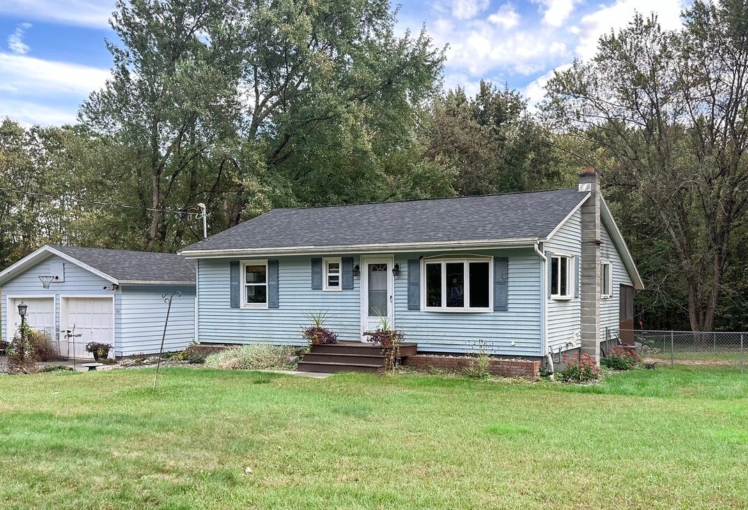 Primary Photo - 222 Burgoyne Rd