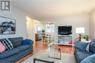 Building Photo - 49 Cedarwoods Crescent