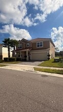 Building Photo - 1095 Oak Bluff Dr