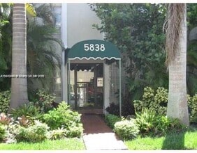 Building Photo - 5838 SW 74th Terrace