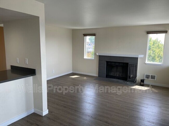 Foto del edificio - 1527 12th Ave S