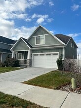 Building Photo - 11246 Del Andrae Ln