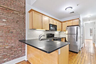 Building Photo - 231 3rd St