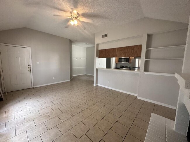 Foto del edificio - 1122 Brenda Ln