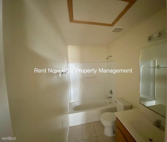 Foto del edificio - 2 br, 2.5 bath Townhome - 1424 Nassau St