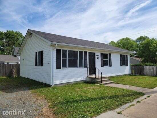 Primary Photo - 3 br, 1 bath House - 103 W Milby St