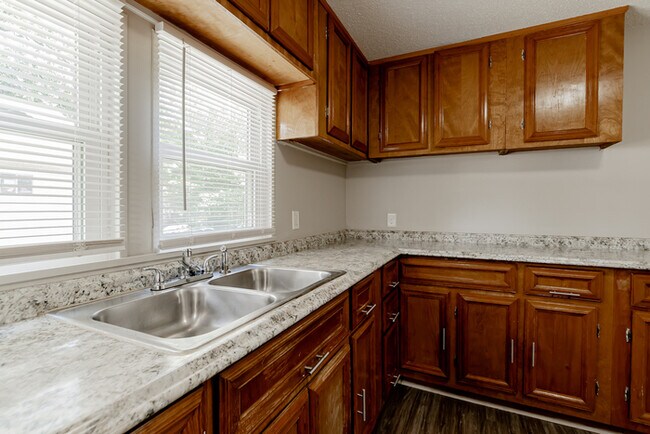 Foto del edificio - 2830 Royal St