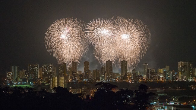 Shot by tenant from deck - Friday night fireworks ! - 3043 Alencastre Pl