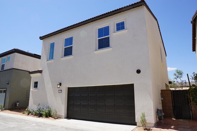 Building Photo - 41515 Stanford Rd
