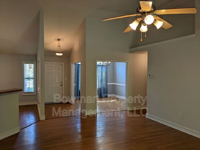 Building Photo - 503 Southern Ct