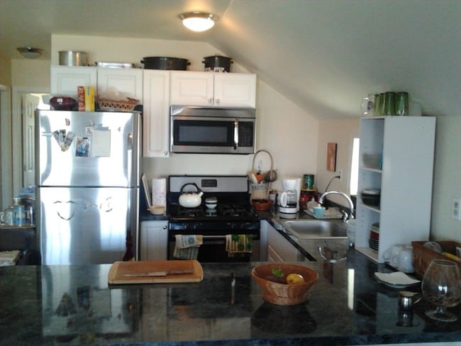 Kitchen - 200 W Saint Johns Ave