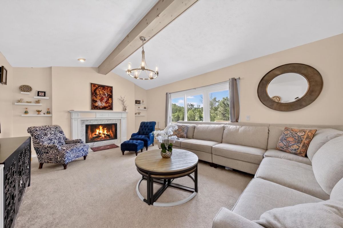 Foto del edificio - 30118 Kingsway Dr