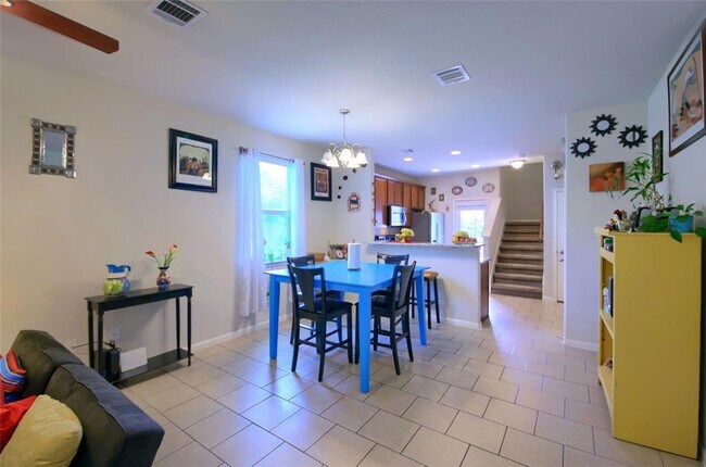 Foto del edificio - 5501 Bradford Pear Ln