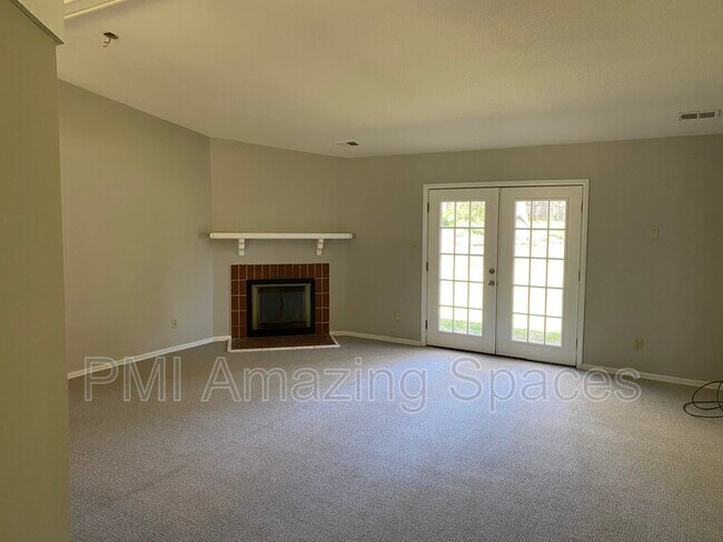 Foto del edificio - 6230 Dwightware Blvd