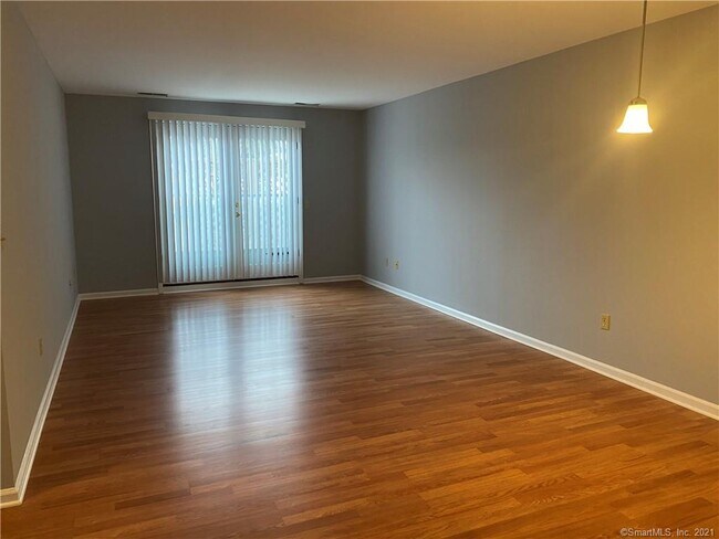 Foto del edificio - 1220 Whitney Ave