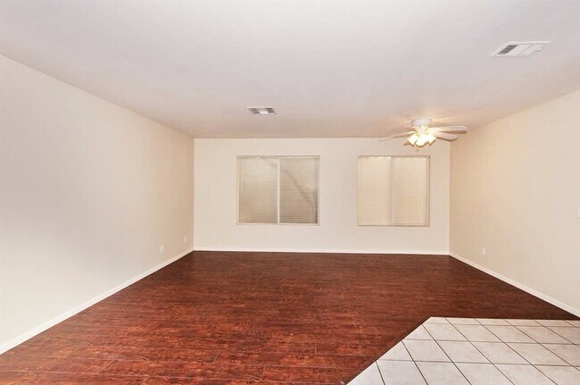 Foto del edificio - 8321 Olive Canyon Dr