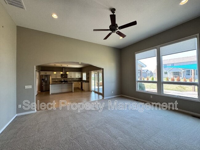 Building Photo - 1752 Woodlark Dr