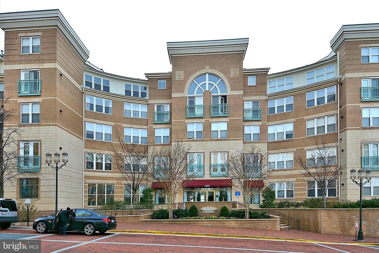 12001 Market St Unit 463, Reston, VA 20190 Condo for Rent in Reston