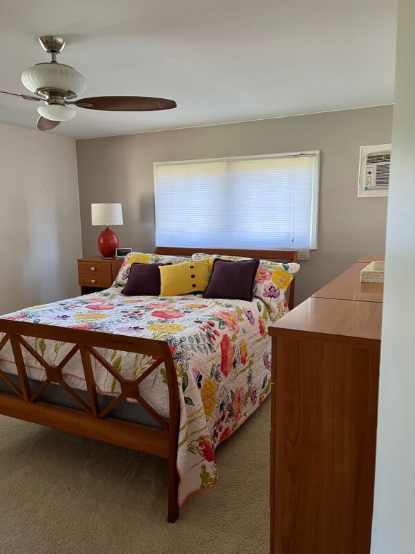 Foto del edificio - 5755 Pine Ridge Dr
