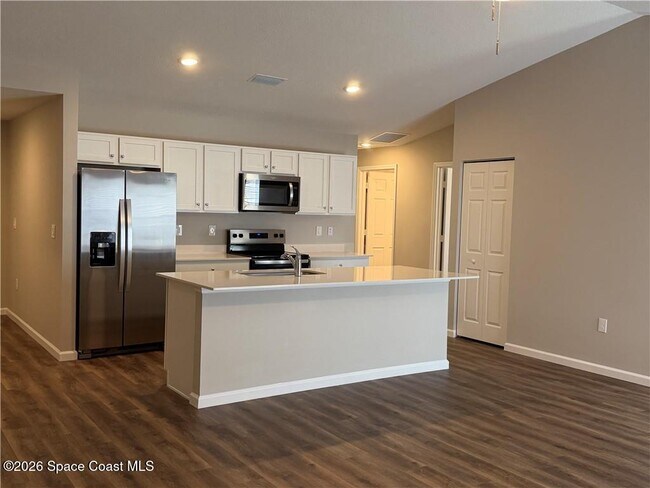 Foto del edificio - 340 Dolphin St SE