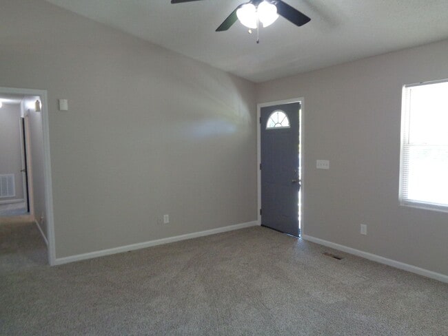 Building Photo - Upgraded House for Rent-3 Bedroom