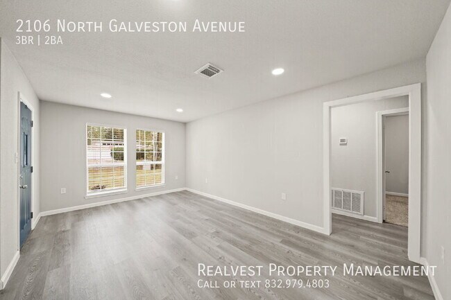 Foto del edificio - 2106 N Galveston Ave