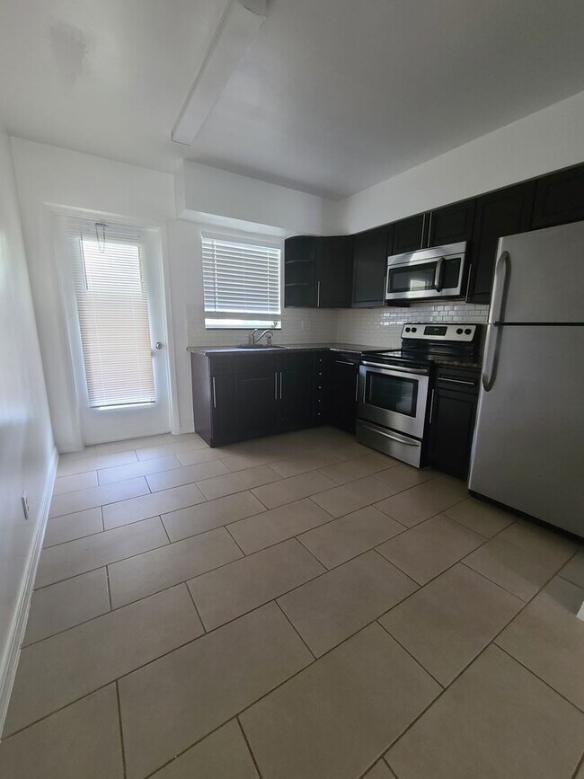 Foto del interior - 6851 Cypress Rd
