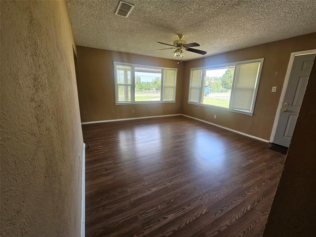 Building Photo - 106 Tumbleweed Dr