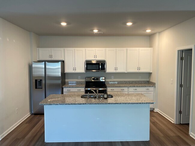 Foto del edificio - 5 Bedrooms in Parsons Mill!
