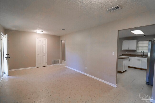 Foto del edificio - 3418 N Blue Angel Pkwy