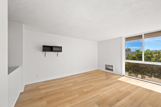 Foto del edificio - 3050 Rue D’Orleans