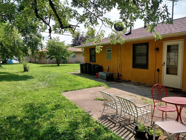 Foto del edificio - 498 S Otterbein Ave