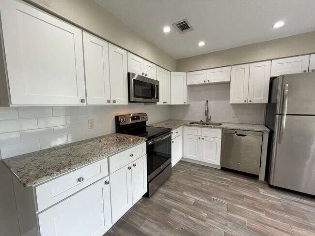 Foto del edificio - Charming 4BR/2BA Single Family Home in Orlando!!