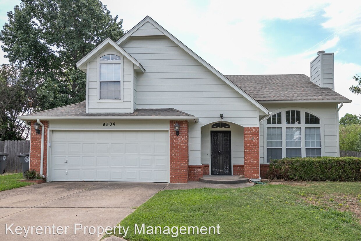 Primary Photo - 4 br, 3 bath House - 9504 E 99th Pl