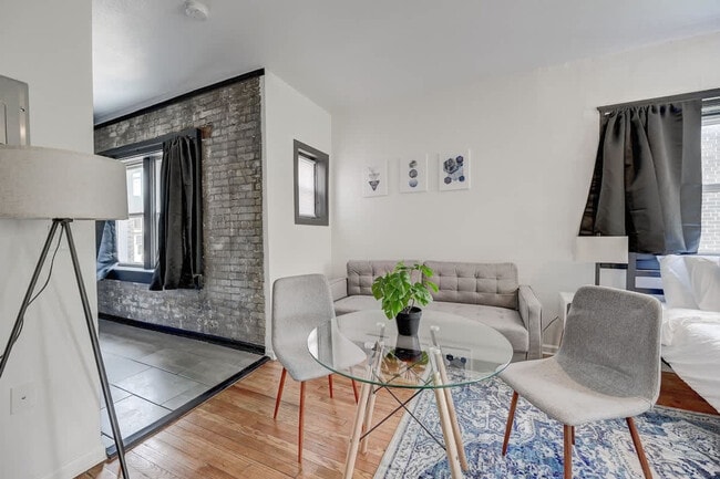 Foto del edificio - 1925 N Prospect Ave