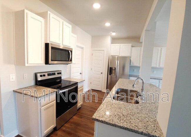 Foto del edificio - 6030 Barringer Ct