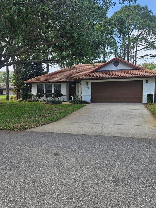 2 BEDROOM 2 BATH HOME IN PELICAN BAY GATED COMMUNITY - 2 BEDROOM 2 BATH HOME IN  PELICAN BAY GATED COMMUNITY