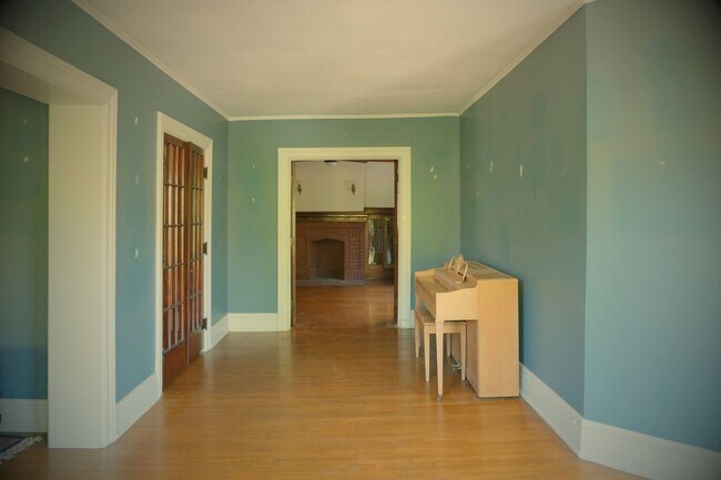 Foto del edificio - 489 Norwood Ave