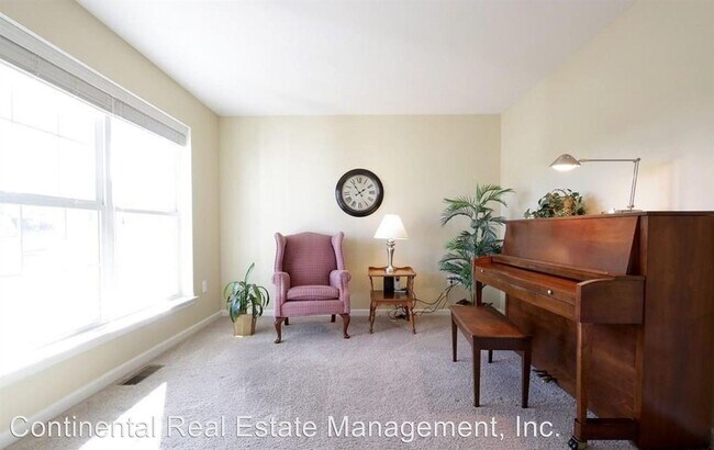 Building Photo - 4 br, 3.5 bath House - 201 Barrington Lane
