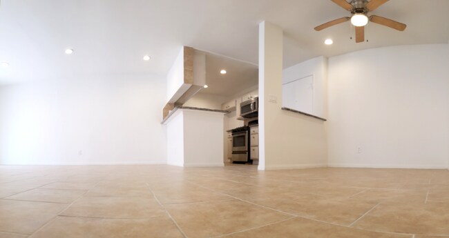 Foto del edificio - 11020 Hesby St