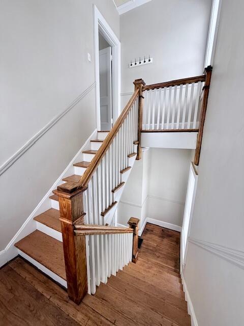 Building Photo - 1102 Tates Creek Rd