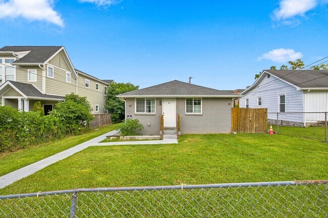 Foto del edificio - 714 27th Ave N