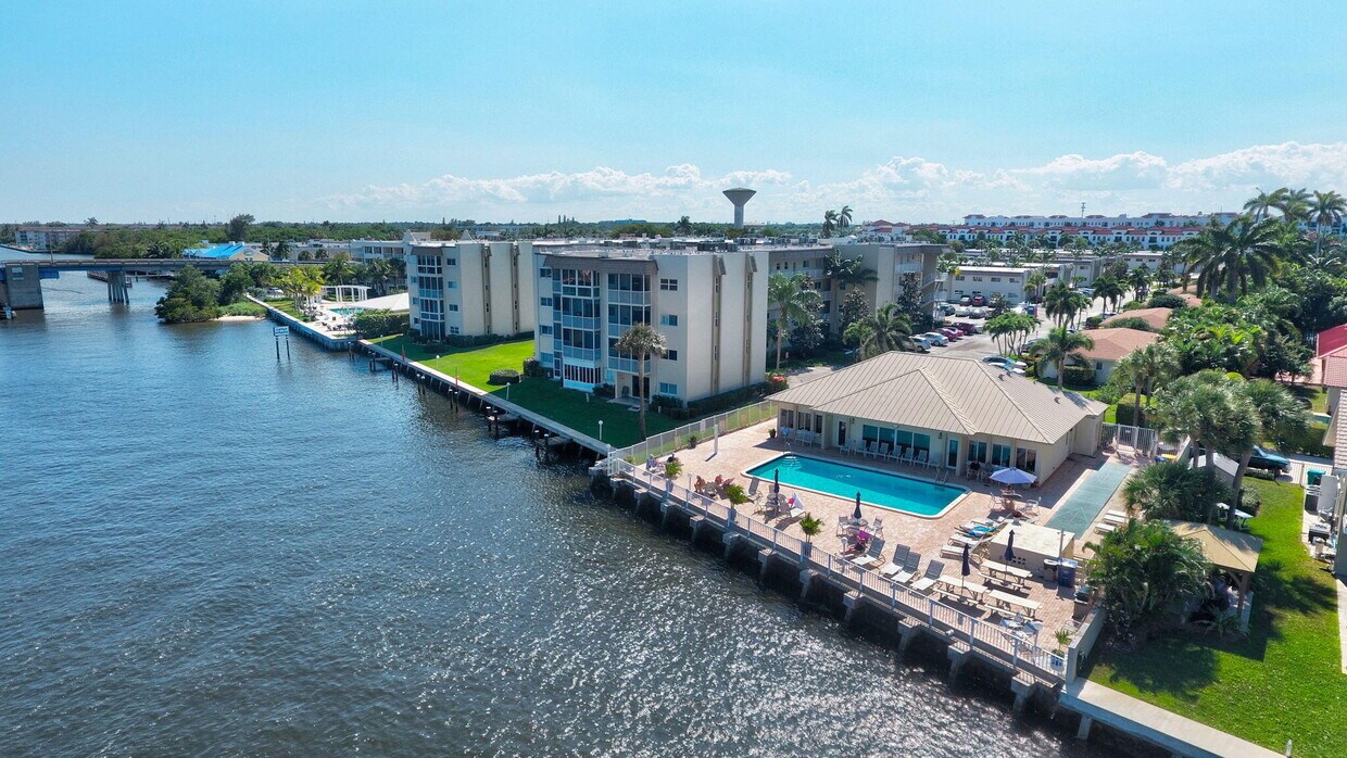 Foto principal - 632 Snug Harbor Dr