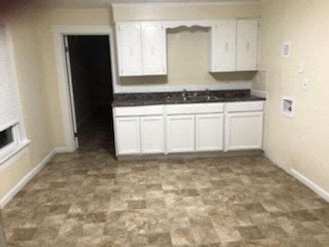 Foto del edificio - Duplex 1 Bedroom