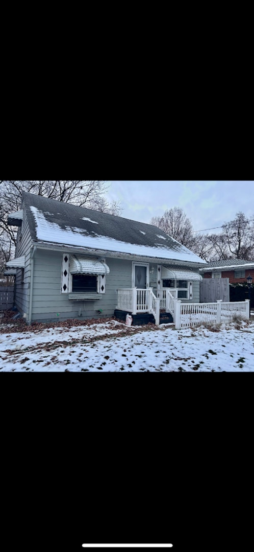 Foto del edificio - Three bedroom one bathroom home for rent