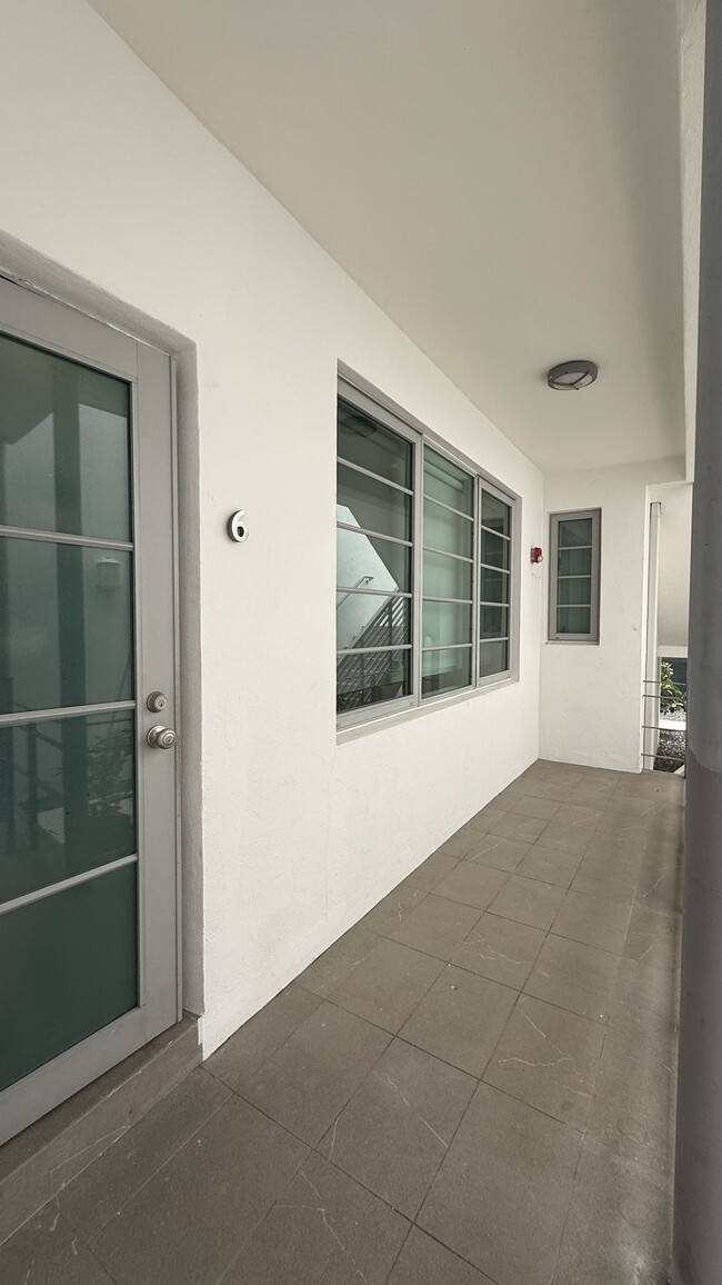 Foto del edificio - 2031 Meridian Ave