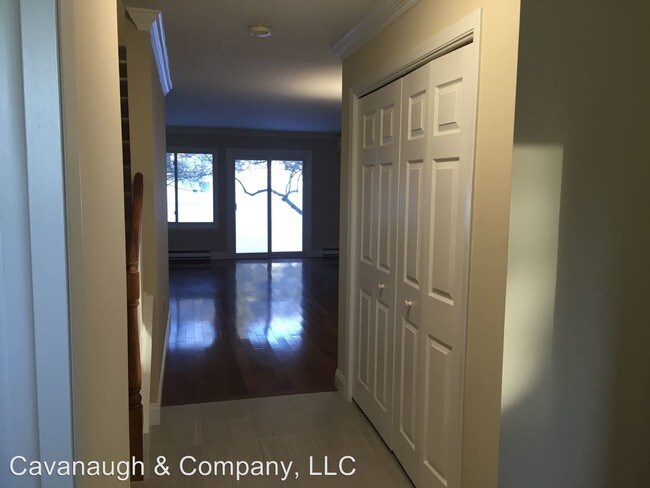 Building Photo - 11 Cedarland Ct