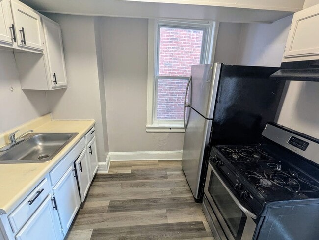 Photo - 4241 W Stiles St. Apartment