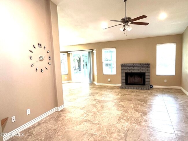 Building Photo - 34 S Rita Ln