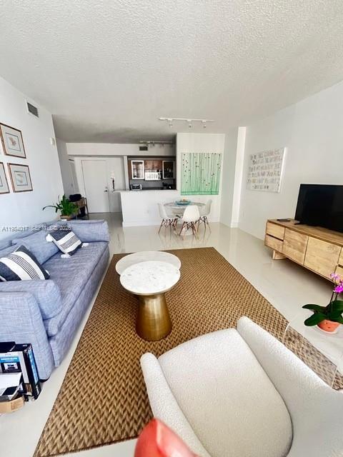 Building Photo - 18800 NE 29th Ave